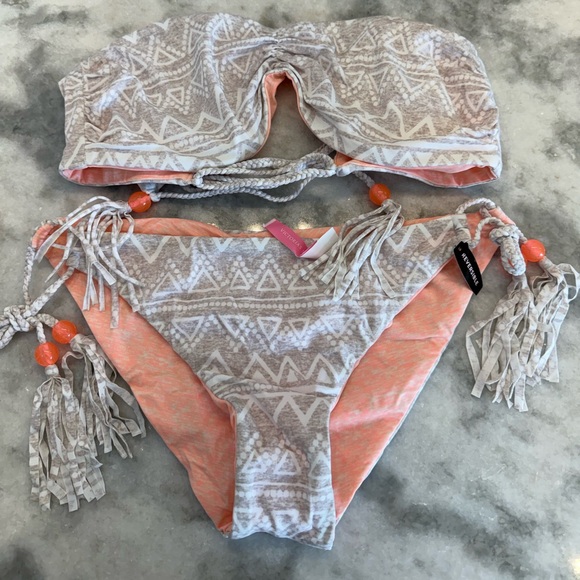Victoria's Secret Other - Victoria's Secret REVERSIBLE Bikini Size L